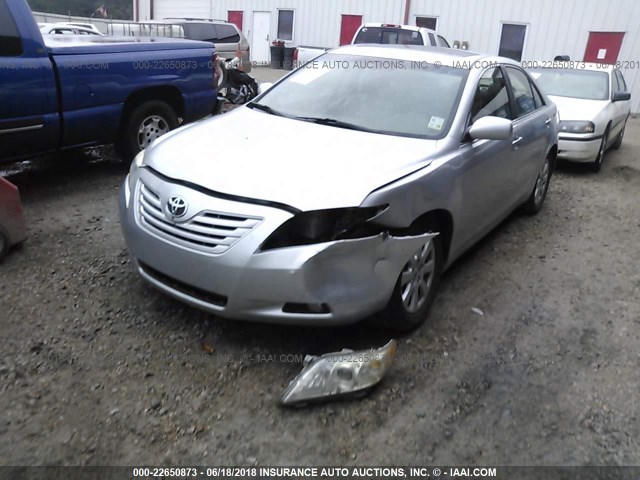 JTNBE46K373076570 - 2007 TOYOTA CAMRY NEW GENERAT CE/LE/XLE/SE SILVER photo 2