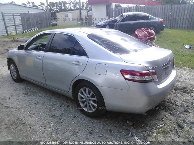 4T1BK3EKXAU114222 - 2010 TOYOTA CAMRY SE/LE/XLE GRAY photo 3