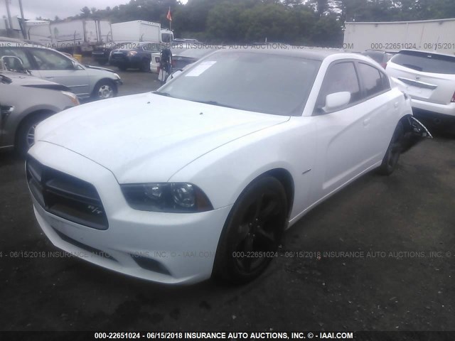2C3CDXCT0EH180586 - 2014 DODGE CHARGER R/T WHITE photo 2