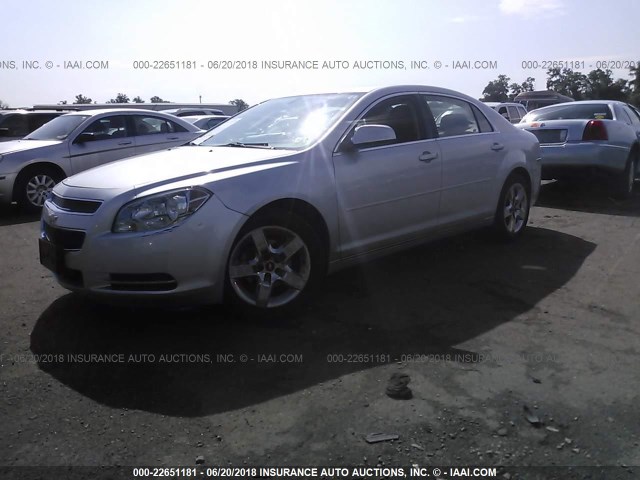 1G1ZC5EB3AF157602 - 2010 CHEVROLET MALIBU 1LT 银色 照片 2