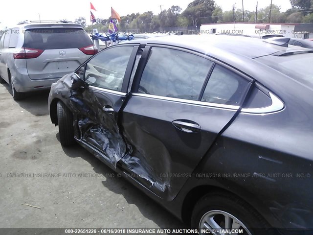 1G1BE5SM8H7257622 - 2017 CHEVROLET CRUZE LT GRAY photo 6