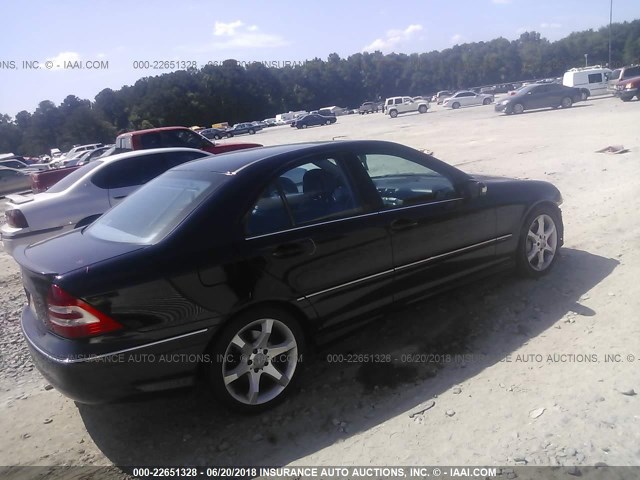 WDBRF52H27A940566 - 2007 MERCEDES-BENZ C 230 BLUE photo 4