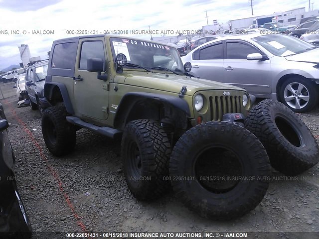 1J8FA54117L113402 - 2007 JEEP WRANGLER SAHARA GREEN photo 1