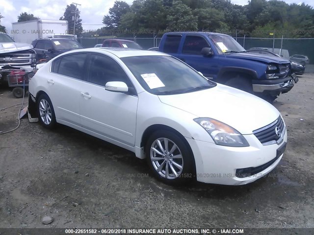 1N4BL21E68N407637 - 2008 NISSAN ALTIMA 3.5SE/3.5SL WHITE photo 1