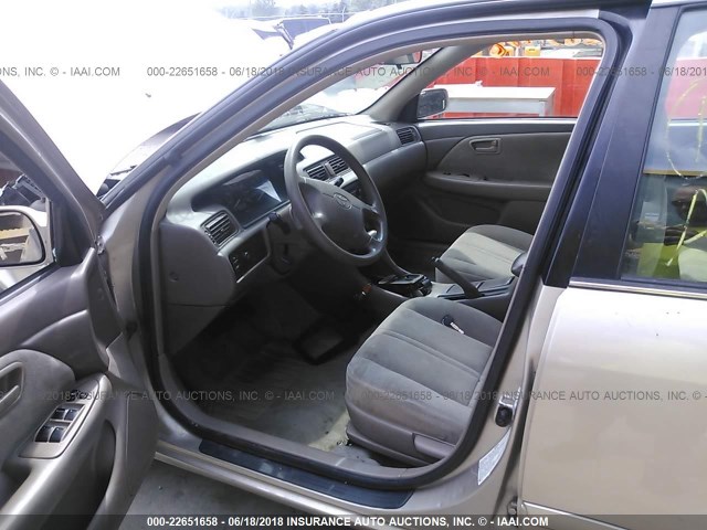 4T1BG22K11U838106 - 2001 TOYOTA CAMRY CE/LE/XLE 米色 照片 5