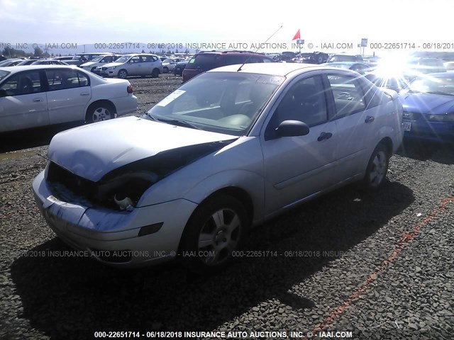 1FAFP34N27W306532 - 2007 FORD FOCUS ZX4/S/SE/SES SILVER photo 2