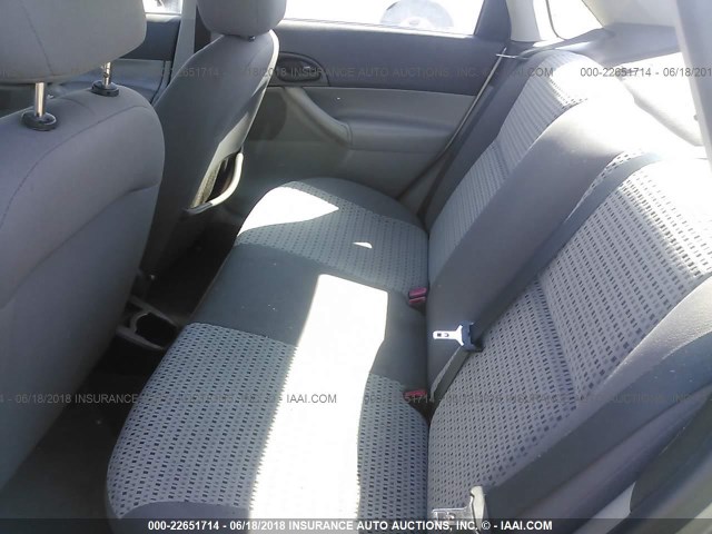 1FAFP34N27W306532 - 2007 FORD FOCUS ZX4/S/SE/SES 银色 照片 8