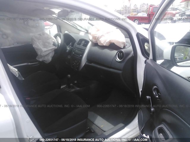 3N1CE2CP2GL374953 - 2016 NISSAN VERSA NOTE S/S PLUS/SV/SL/SR WHITE photo 5