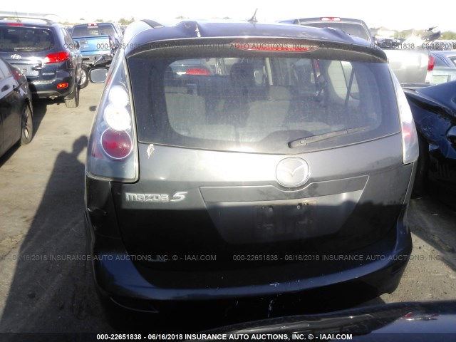 JM1CR293260100864 - 2006 MAZDA 5 GRAY photo 6