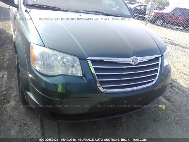 2A8HR44E29R539589 - 2009 CHRYSLER TOWN & COUNTRY LX GREEN photo 6