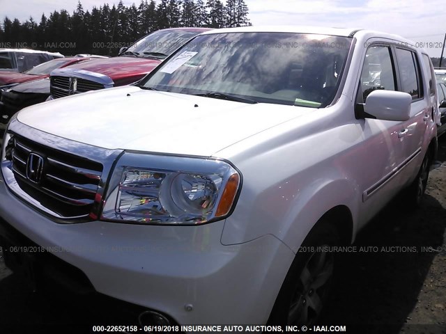 5FNYF4H99CB030499 - 2012 HONDA PILOT TOURING WHITE photo 2