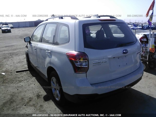 JF2SJABC9GH563919 - 2016 SUBARU FORESTER 2.5I WHITE photo 3