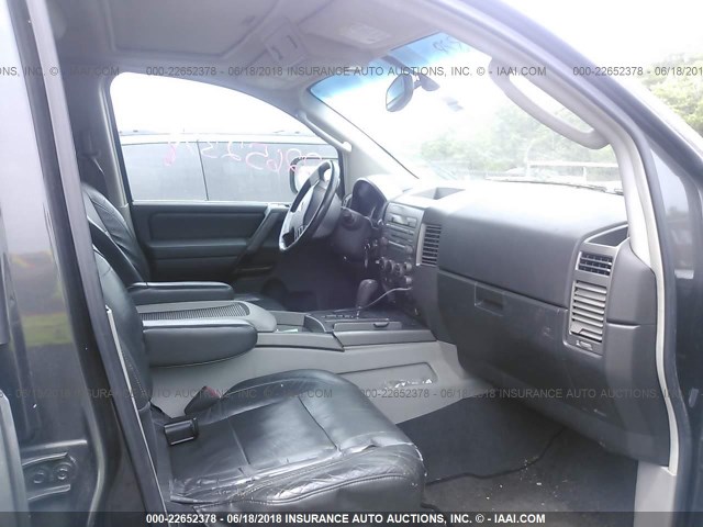 5N1AA08B74N736722 - 2004 NISSAN ARMADA SE/LE GRAY photo 5