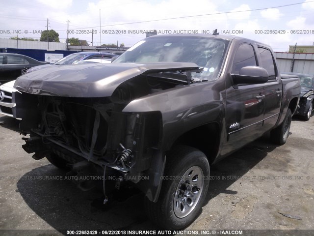 2GCEC13J771682414 - 2007 CHEVROLET SILVERADO C1500 CREW CAB BROWN photo 2