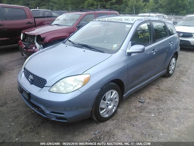 2T1KR32E83C089917 - 2003 TOYOTA COROLLA MATRIX XR BLUE photo 2