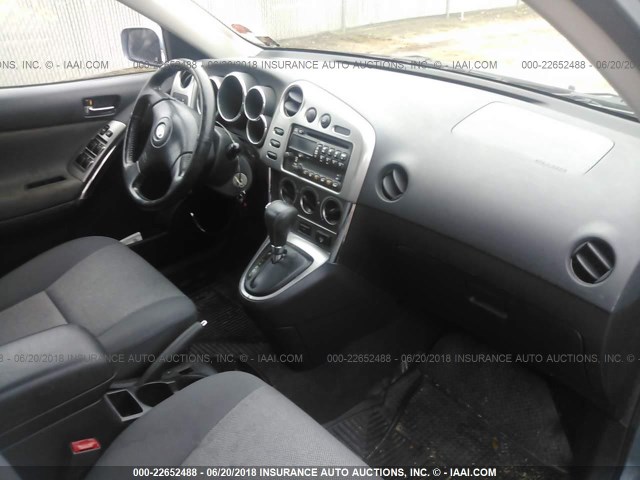 2T1KR32E83C089917 - 2003 TOYOTA COROLLA MATRIX XR BLUE photo 5