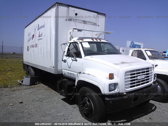 1GDJ7H1C22J515310 - 2002 GMC C-SERIES C7H042 WHITE photo 1