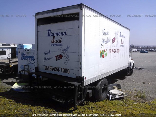 1GDJ7H1C22J515310 - 2002 GMC C-SERIES C7H042 WHITE photo 4