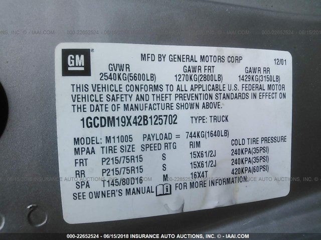 1GCDM19X42B125702 - 2002 CHEVROLET ASTRO GRAY photo 9