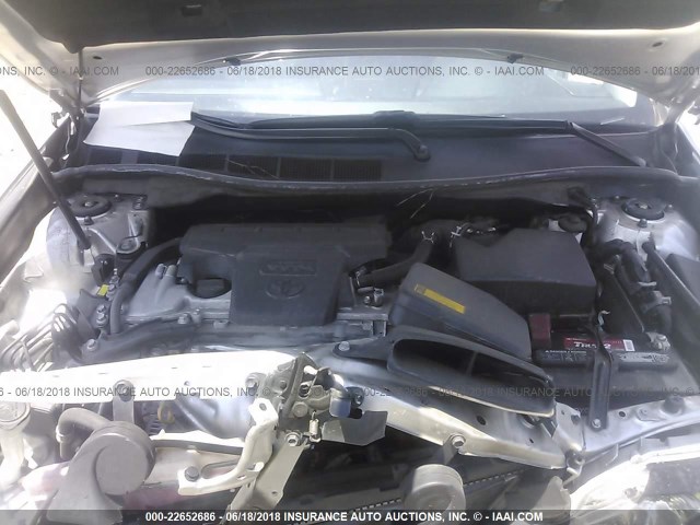 4T1BF1FK8DU276040 - 2013 TOYOTA CAMRY L/SE/LE/XLE 银色 照片 10