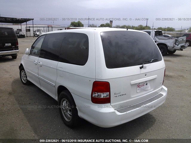 KNDUP131136471485 - 2003 KIA SEDONA EX/LX WHITE photo 3