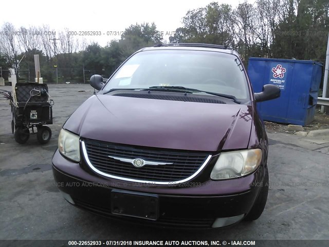 2C8GP54L82R621960 - 2002 CHRYSLER TOWN & COUNTRY LXI MAROON photo 6