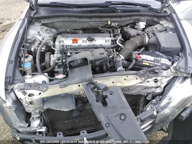 1HGCP2F49CA230733 - 2012 HONDA ACCORD LXP SILVER photo 10