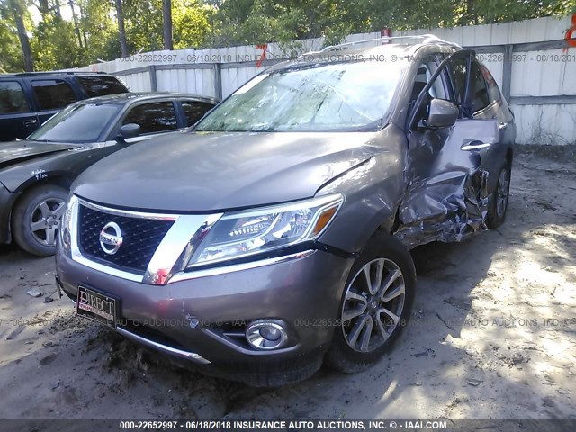 5N1AR2MNXDC616803 - 2013 NISSAN PATHFINDER S/SV/SL/PLATINUM GRAY photo 2