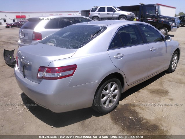 4T4BF3EK3BR216800 - 2011 TOYOTA CAMRY SE/LE/XLE SILVER photo 4