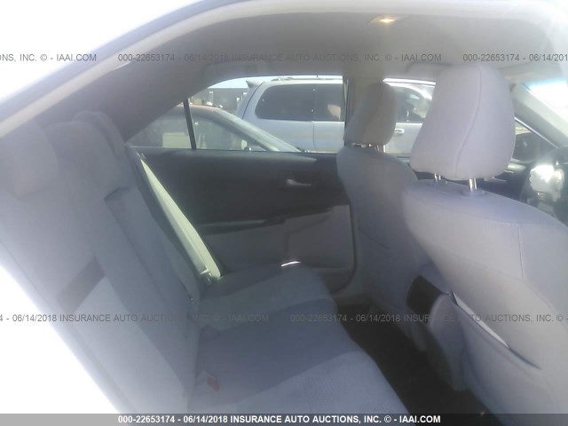4T1BF1FK9CU133421 - 2012 TOYOTA CAMRY SE/LE/XLE WHITE photo 8