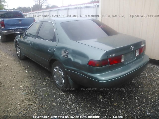 4T1BG22K2YU636322 - 2000 TOYOTA CAMRY CE/LE/XLE GREEN photo 3