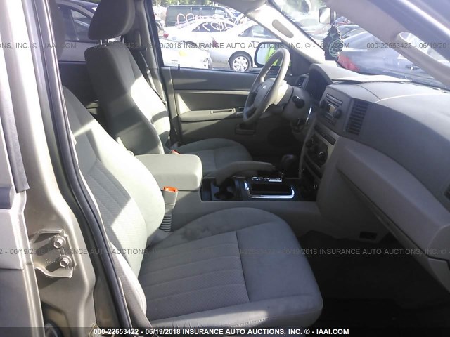 1J4GR48K15C625301 - 2005 JEEP GRAND CHEROKEE LAREDO/COLUMBIA/FREEDOM 棕色 照片 5