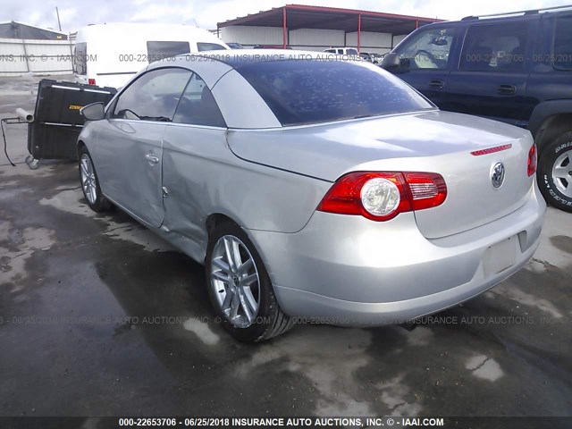 WVWFA71F99V013073 - 2009 VOLKSWAGEN EOS LUX Серый фото 3