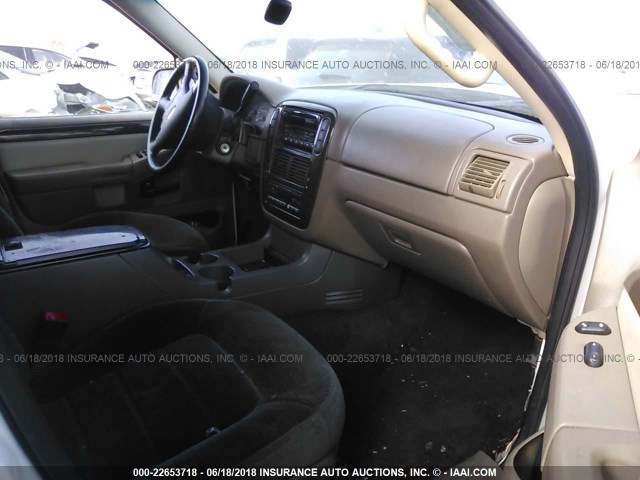 1FMZU74EX2ZA42194 - 2002 FORD EXPLORER EDDIE BAUER WHITE photo 5