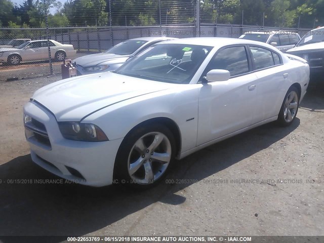 2C3CDXCT0DH583093 - 2013 DODGE CHARGER R/T WHITE photo 2