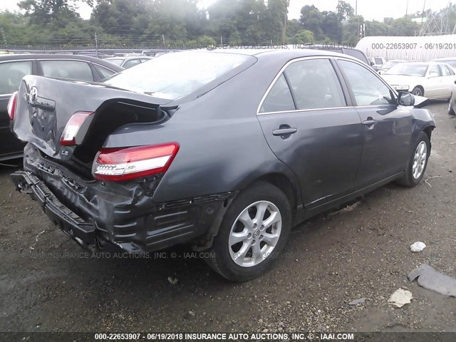 4T1BF3EK0BU182289 - 2011 TOYOTA CAMRY SE/LE/XLE 灰色 照片 4