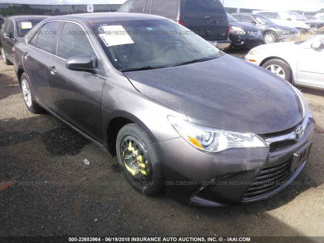 4T4BF1FK6FR498035 - 2015 TOYOTA CAMRY LE/XLE/SE/XSE GRAY photo 6