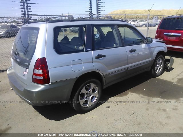 JF1SG65613H748482 - 2003 SUBARU FORESTER 2.5XS ვერცხლისფერი ფოტო 4