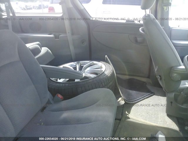 2C4GP54L85R296796 - 2005 CHRYSLER TOWN & COUNTRY TOURING 红色 照片 8