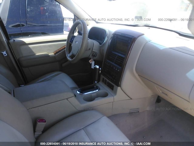 1FMEU748X6UB46129 - 2006 FORD EXPLORER EDDIE BAUER WHITE photo 5