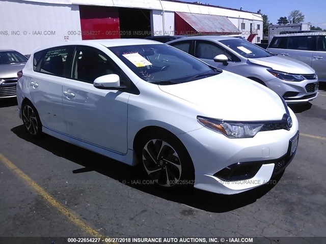 JTNKARJE1GJ504190 - 2016 TOYOTA SCION IM WHITE photo 1