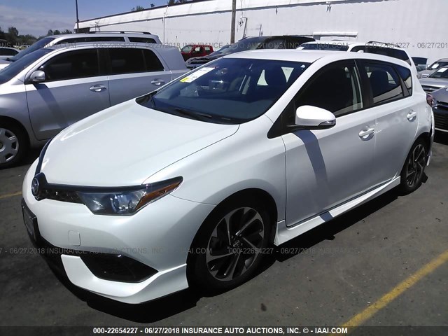 JTNKARJE1GJ504190 - 2016 TOYOTA SCION IM WHITE photo 2