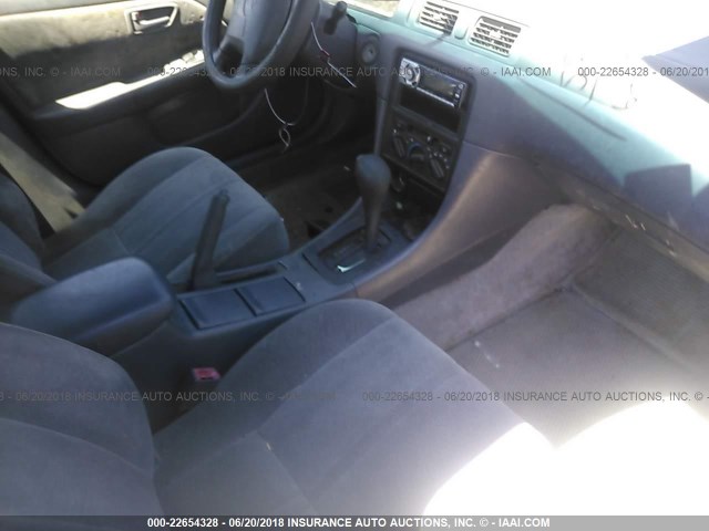 JT2BG22K8W0225492 - 1998 TOYOTA CAMRY CE/LE/XLE BLUE photo 5