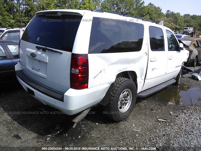 3GNGK26K17G273555 - 2007 CHEVROLET SUBURBAN K2500 WHITE photo 4