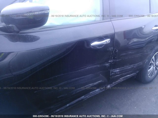 5N1DR2MM8JC645314 - 2018 NISSAN PATHFINDER S/SV/SL/PLATINUM 黑色 照片 6