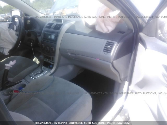 2T1BU4EEXCC761685 - 2012 TOYOTA COROLLA S/LE GRAY photo 5