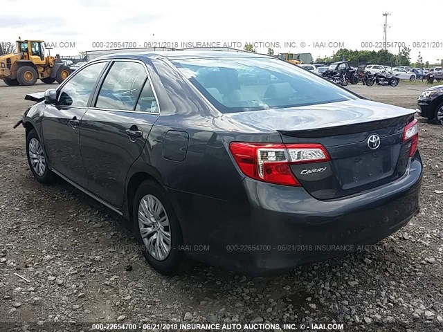 4T4BF1FKXCR190703 - 2012 TOYOTA CAMRY SE/LE/XLE 灰色 照片 3