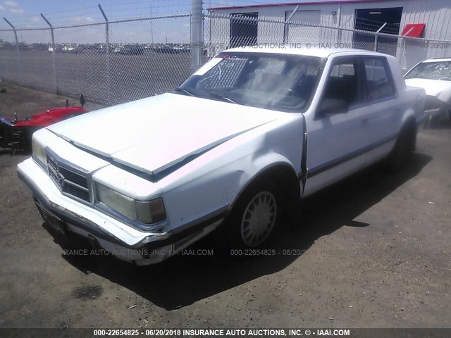 1B3XC5639LD794807 - 1990 DODGE DYNASTY LE WHITE photo 2