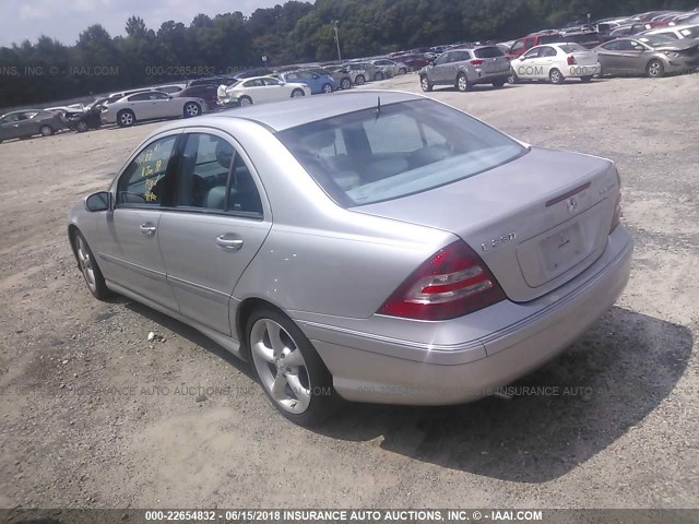 WDBRF40J45F678002 - 2005 MERCEDES-BENZ C 230K SPORT SEDAN SILVER photo 3