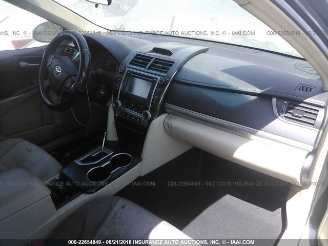 4T4BF1FK2DR333631 - 2013 TOYOTA CAMRY L/SE/LE/XLE GRAY photo 5